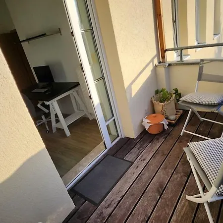 Ruhiger Flussblick Vom Balkon All-in 5g *