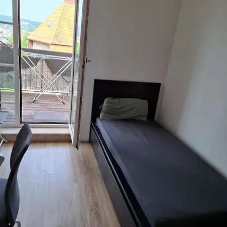 Ruhiger Flussblick Vom Balkon All-in 5g