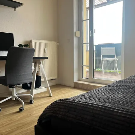 Ruhiger Flussblick Vom Balkon All-in 5g